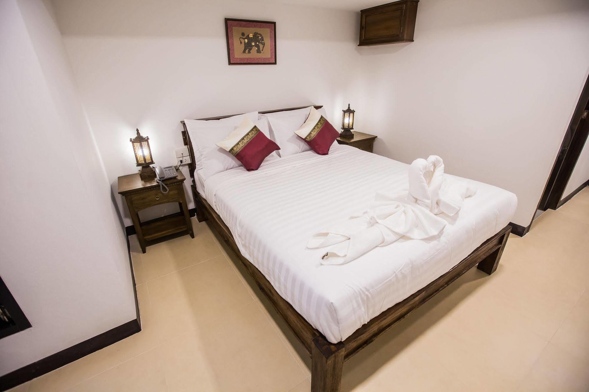 C Hotel Boutique And Comfort Csiangmaj Kültér fotó