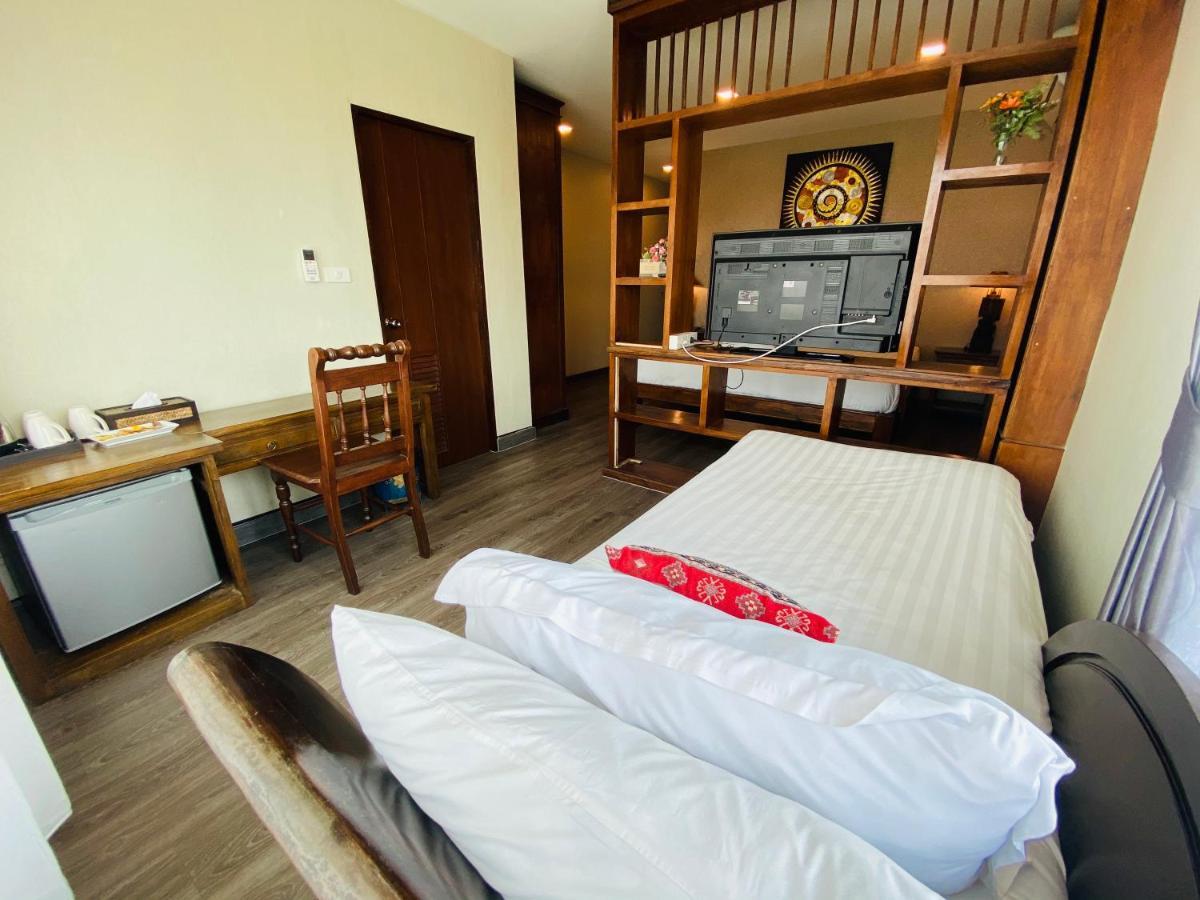 C Hotel Boutique And Comfort Csiangmaj Kültér fotó